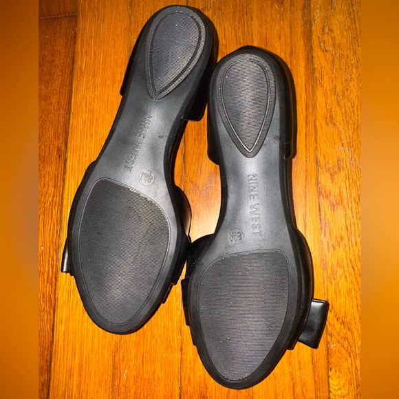 Worn one time only. Nine West black flats - Picture 5 of 6